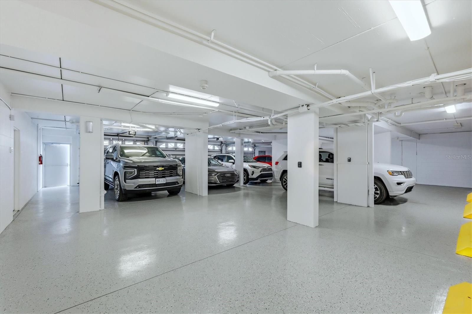 Image 27 of 57 For 11000 Placida Road 2501