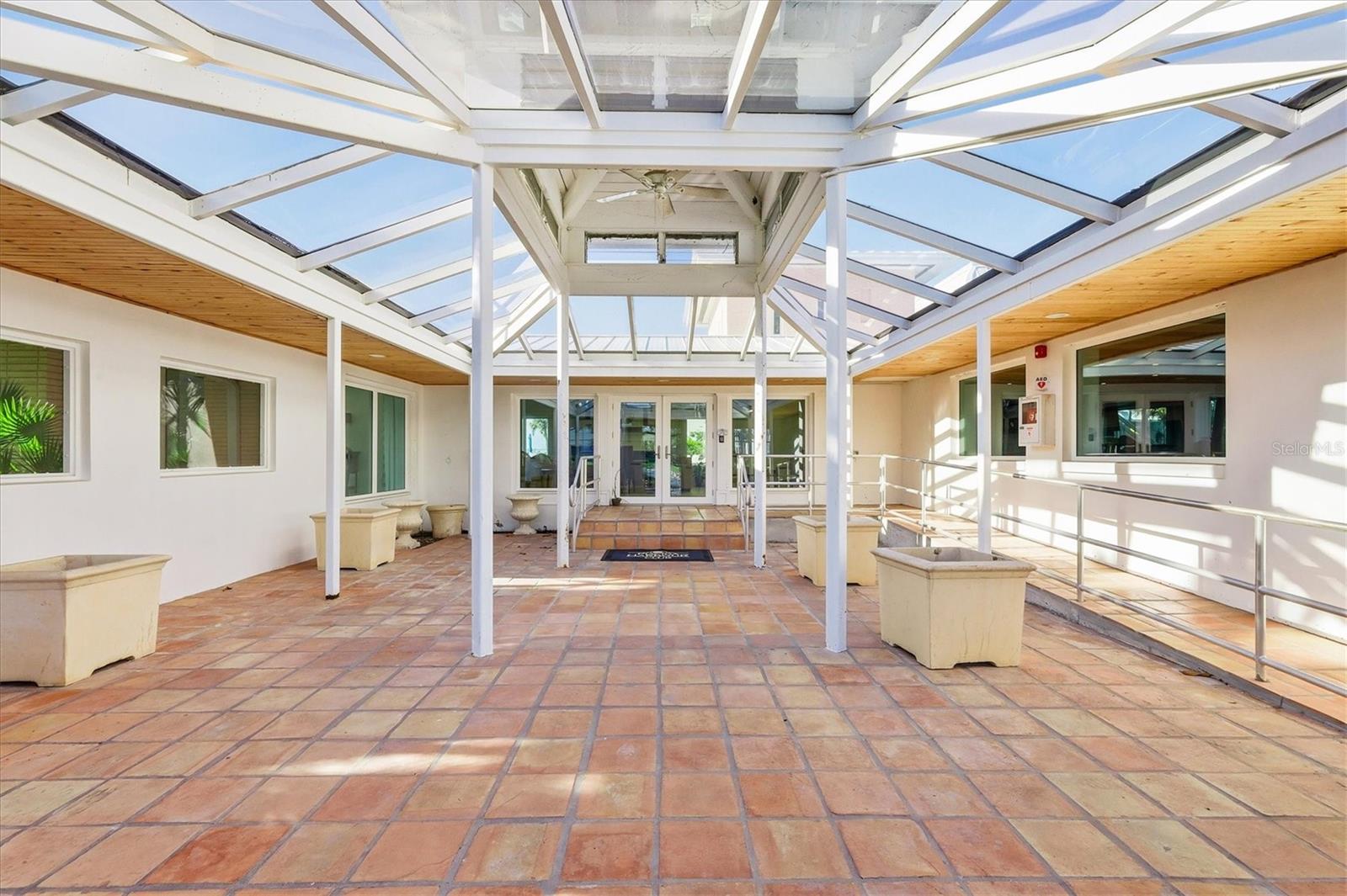 Image 38 of 57 For 11000 Placida Road 2501