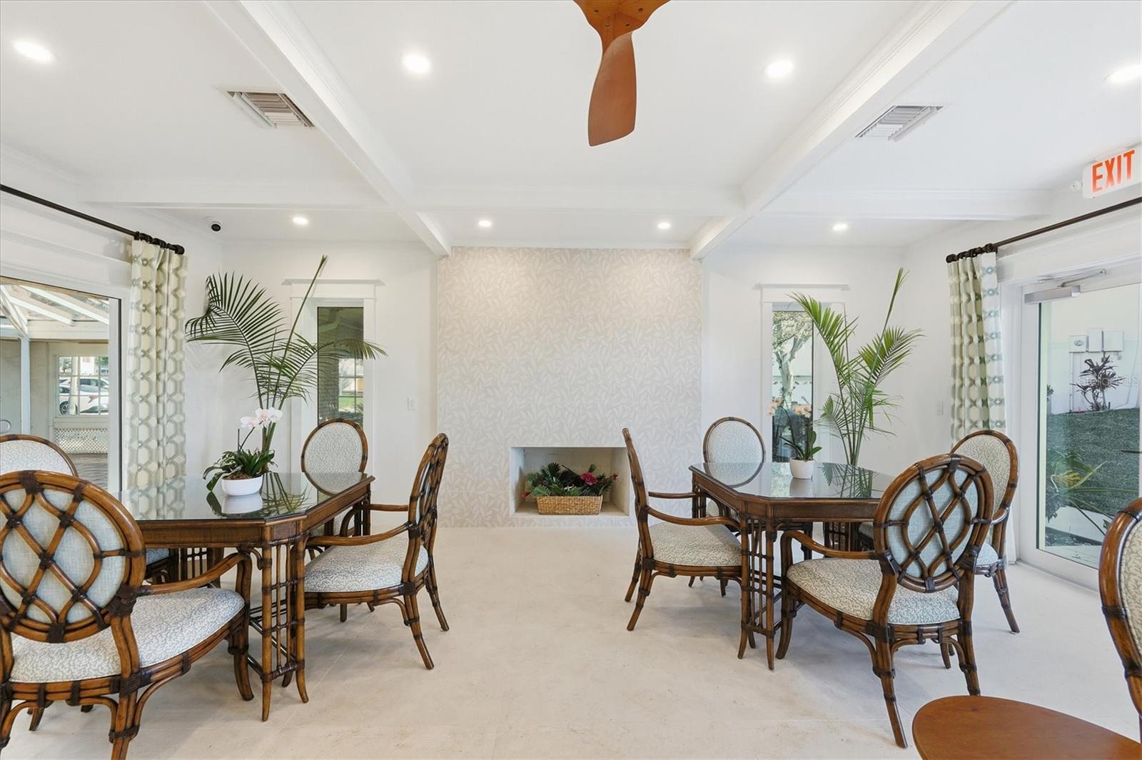 Image 41 of 57 For 11000 Placida Road 2501