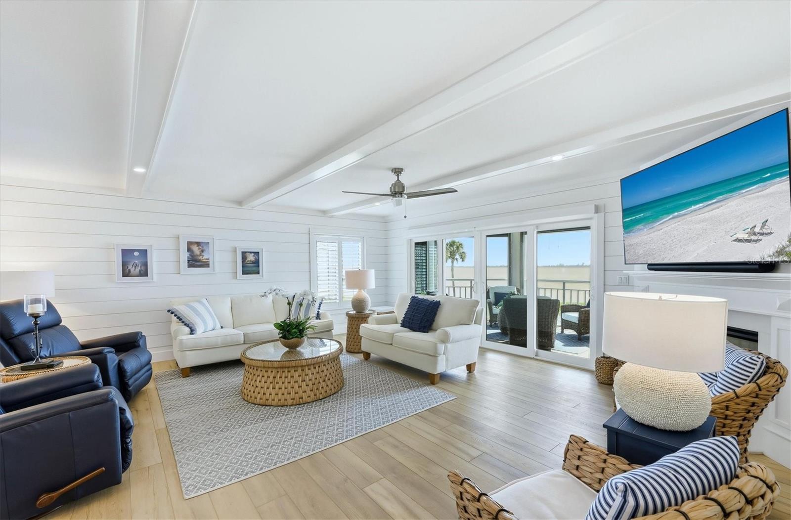 Image 6 of 57 For 11000 Placida Road 2501