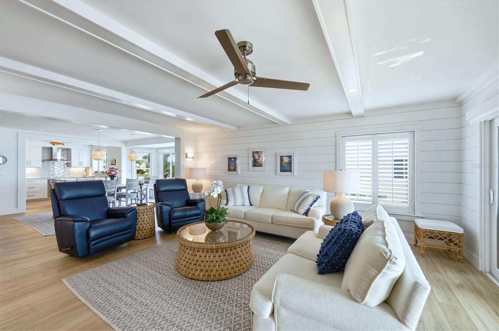 Image 9 of 57 For 11000 Placida Road 2501