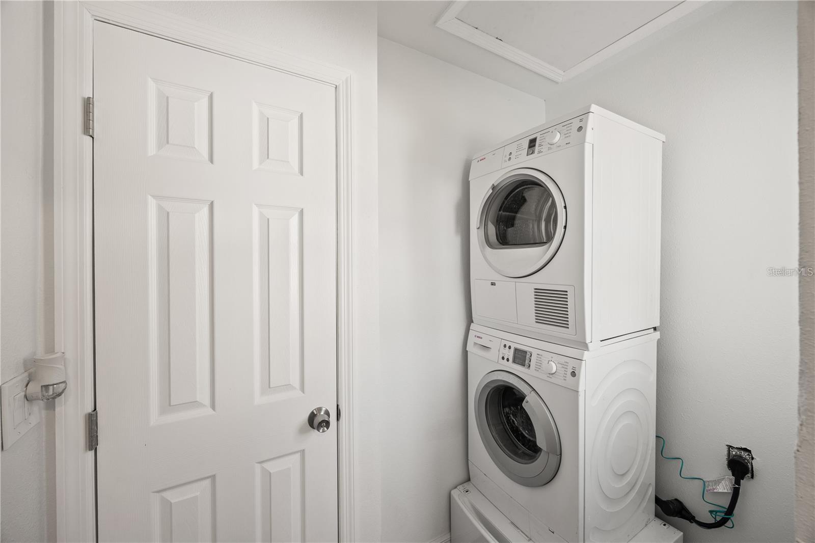 Image 26 of 60 For 3155 Waterside Drive