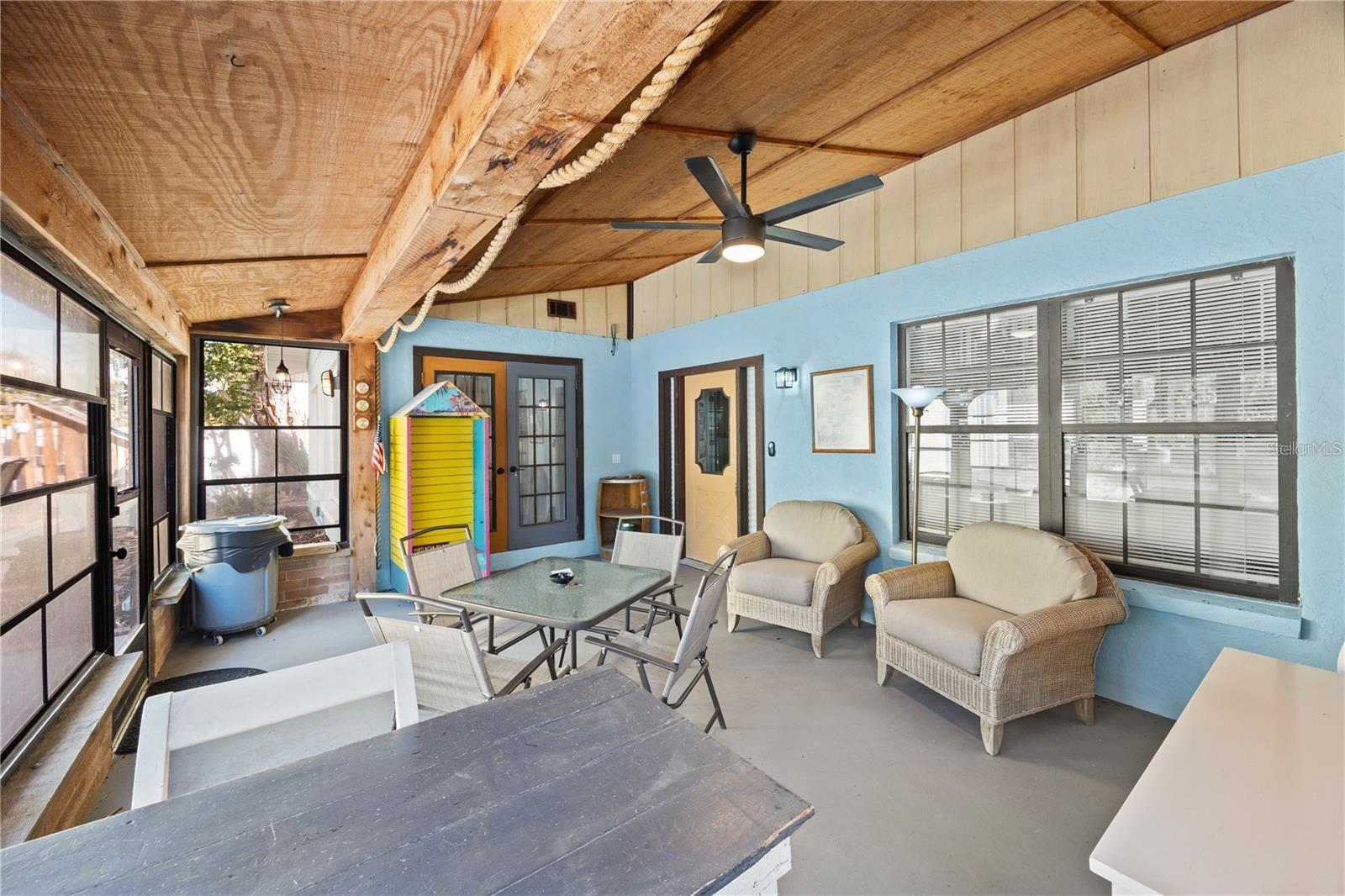 Image 27 of 60 For 3155 Waterside Drive