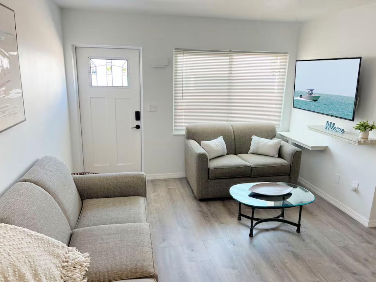 Image 32 of 60 For 3155 Waterside Drive