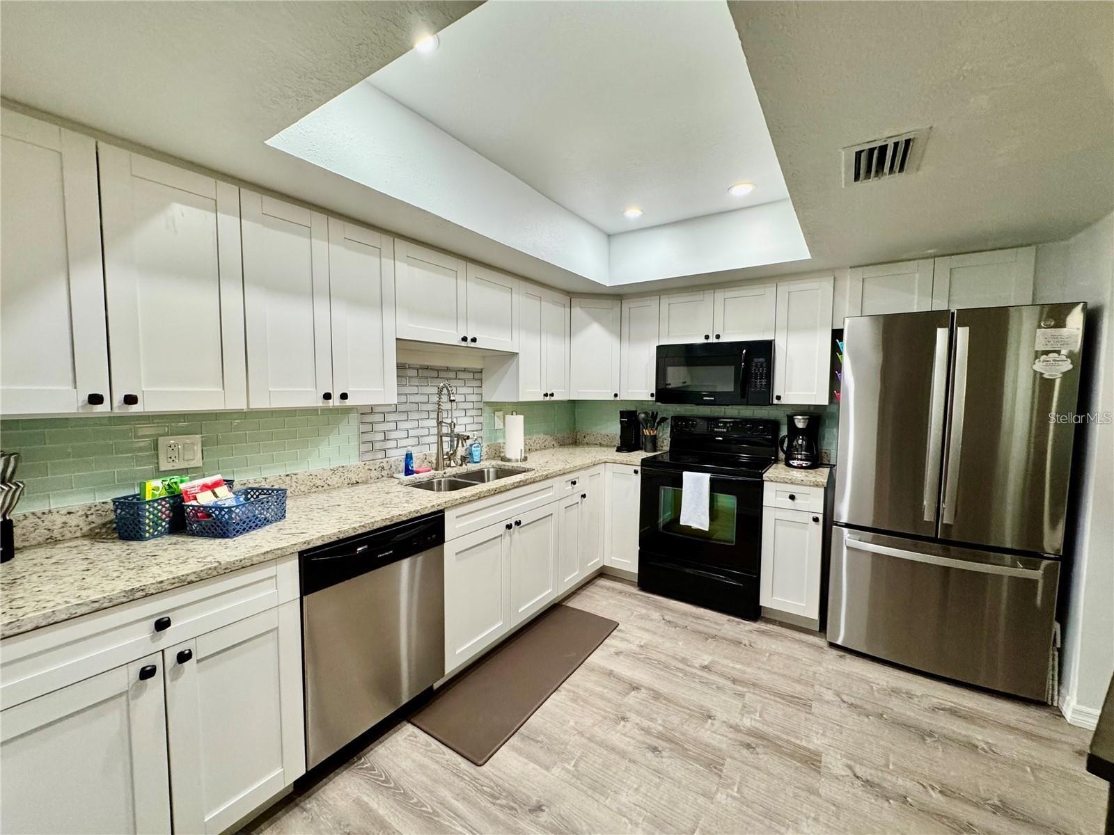 Image 34 of 60 For 3155 Waterside Drive