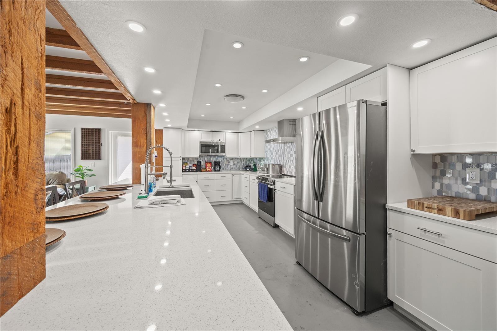 Image 7 of 60 For 3155 Waterside Drive