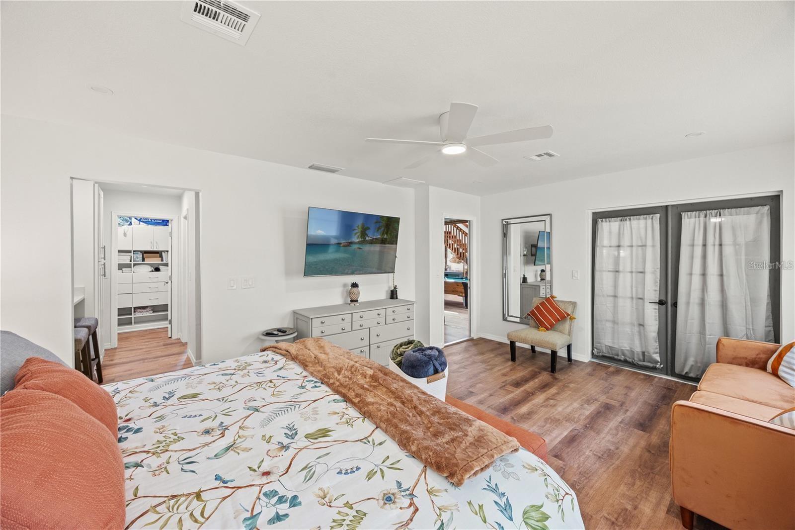 Image 14 of 60 For 3155 Waterside Drive A, B, C