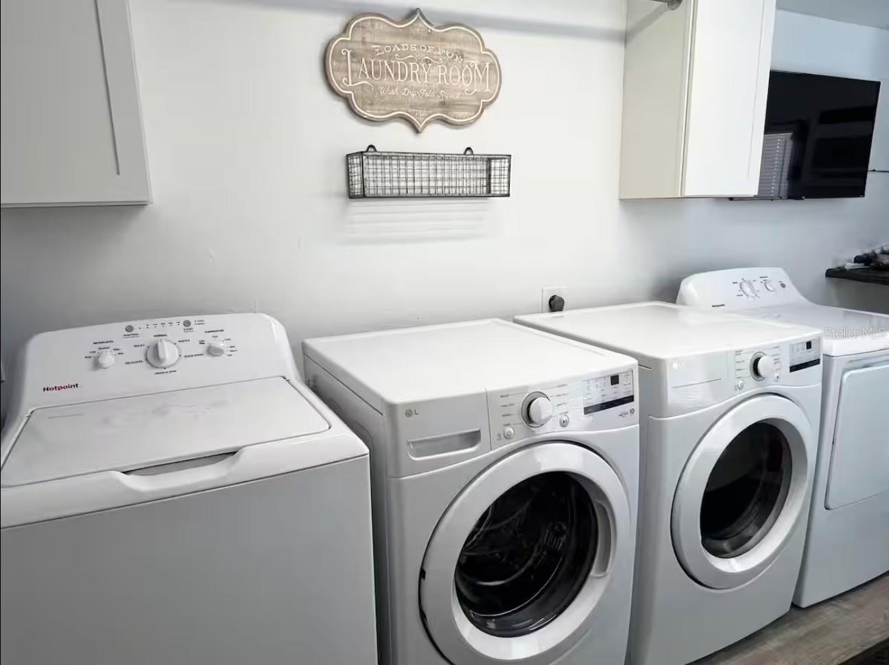 Image 55 of 60 For 3155 Waterside Drive A, B, C