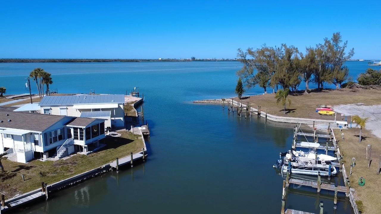 Image 13 of 30 For 7500 Park Pointe Drive 45