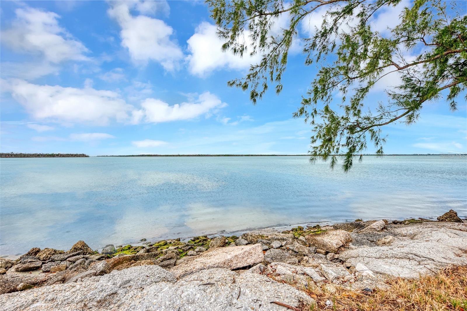 Image 18 of 30 For 7500 Park Pointe Drive 45