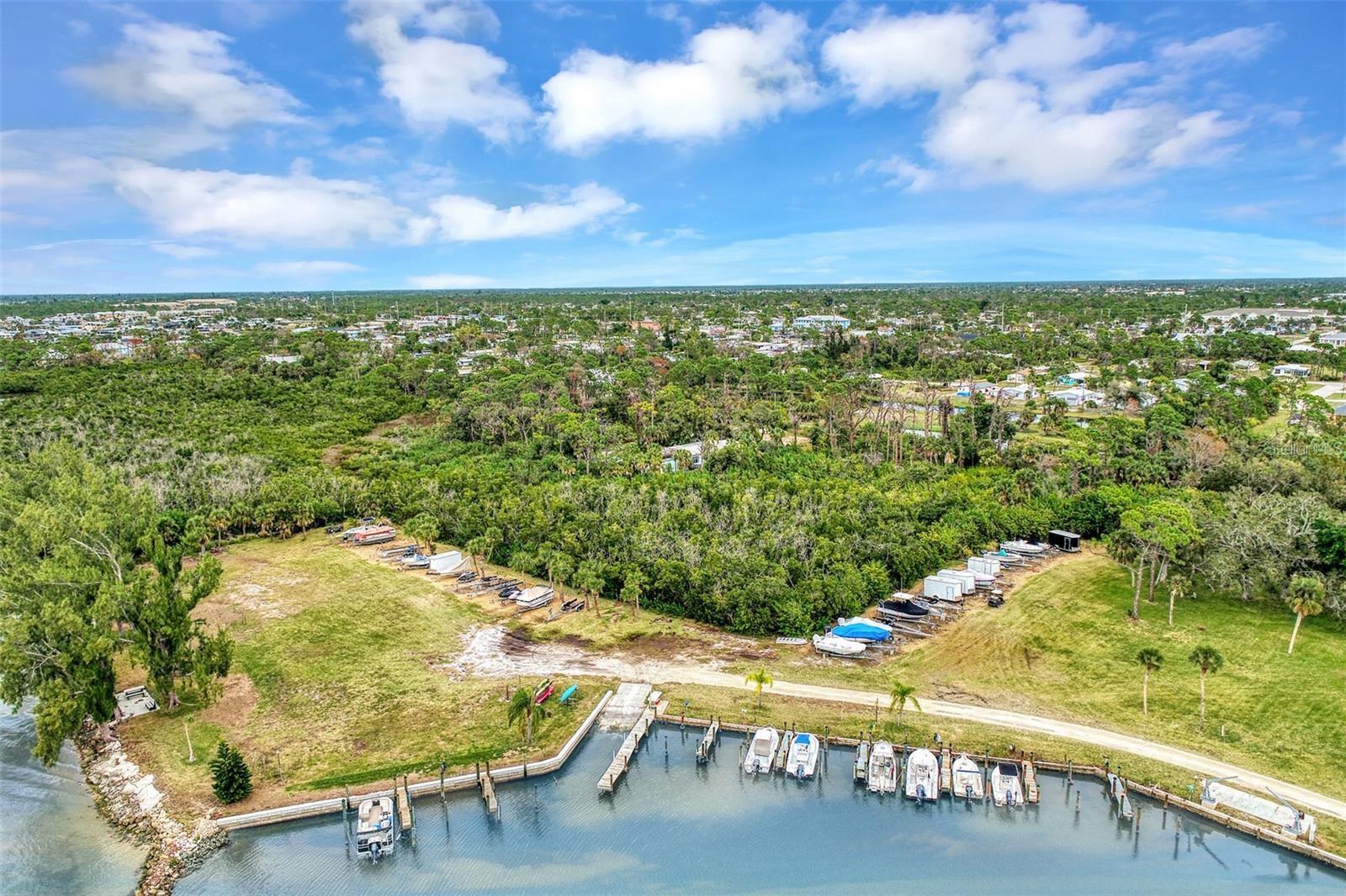 Image 20 of 30 For 7500 Park Pointe Drive 45