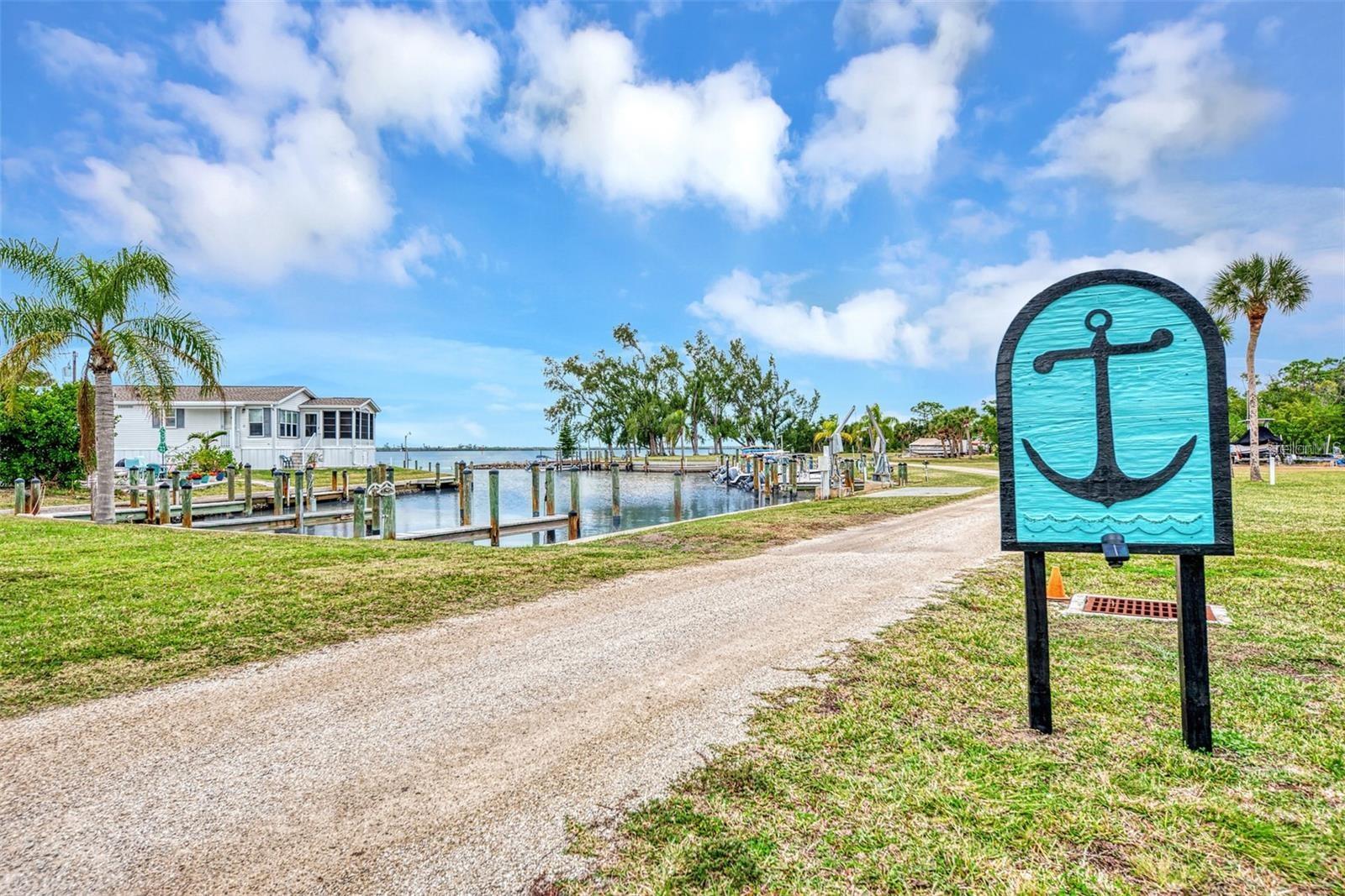 Image 24 of 30 For 7500 Park Pointe Drive 45