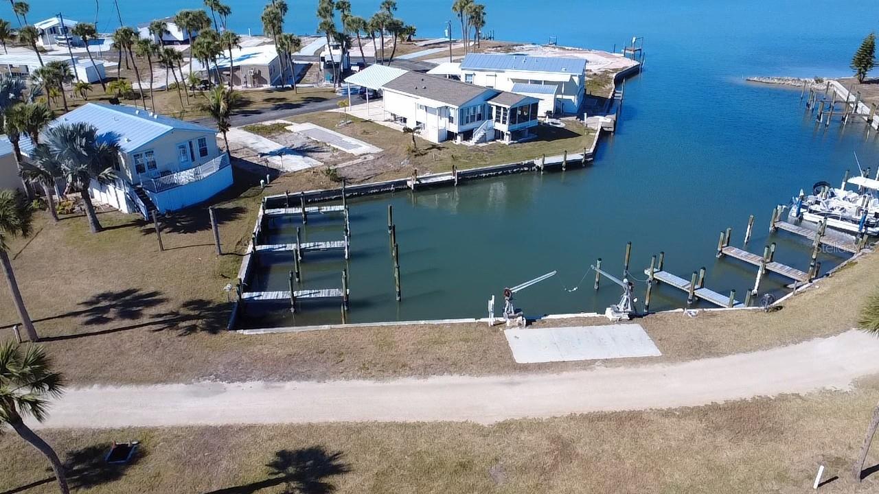 Image 8 of 30 For 7500 Park Pointe Drive 45