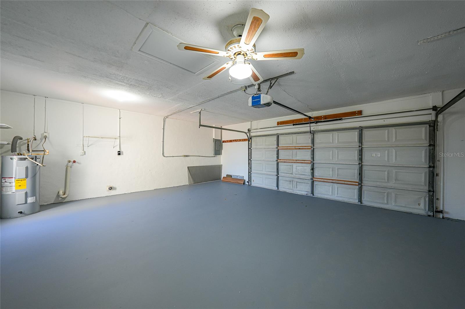 Image 27 of 54 For 60 Rotonda Circle