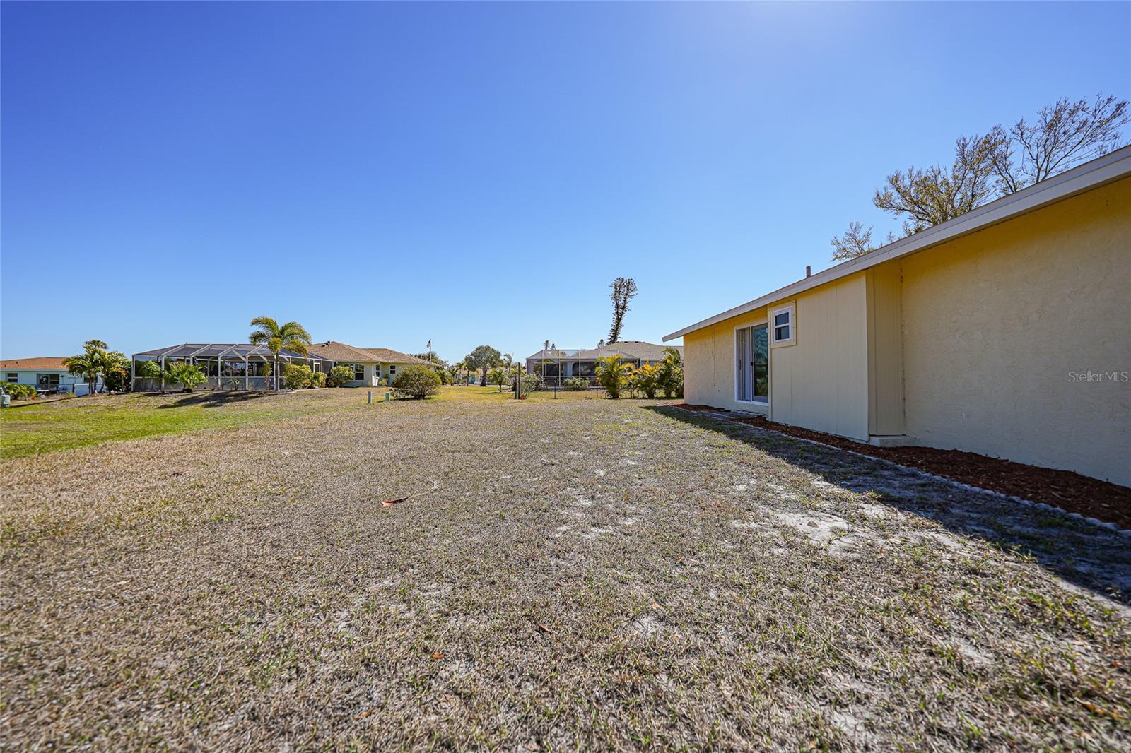 Image 37 of 54 For 60 Rotonda Circle