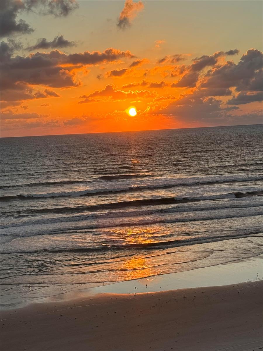 Image 48 of 54 For 60 Rotonda Circle