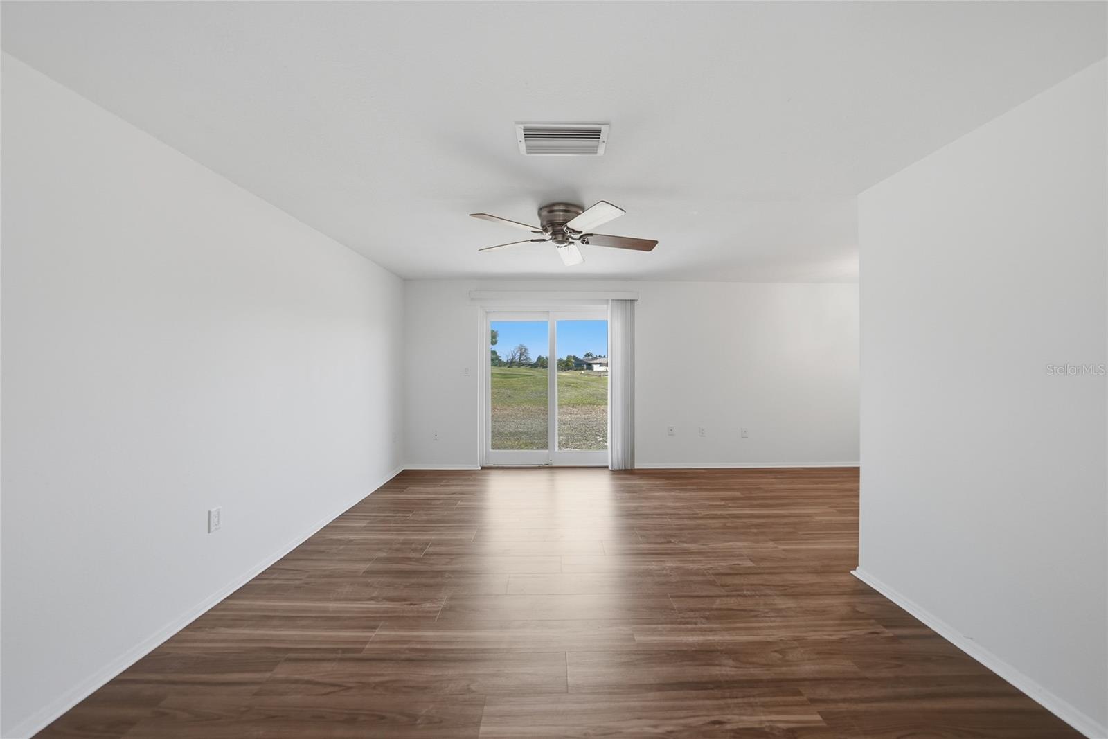 Image 5 of 54 For 60 Rotonda Circle