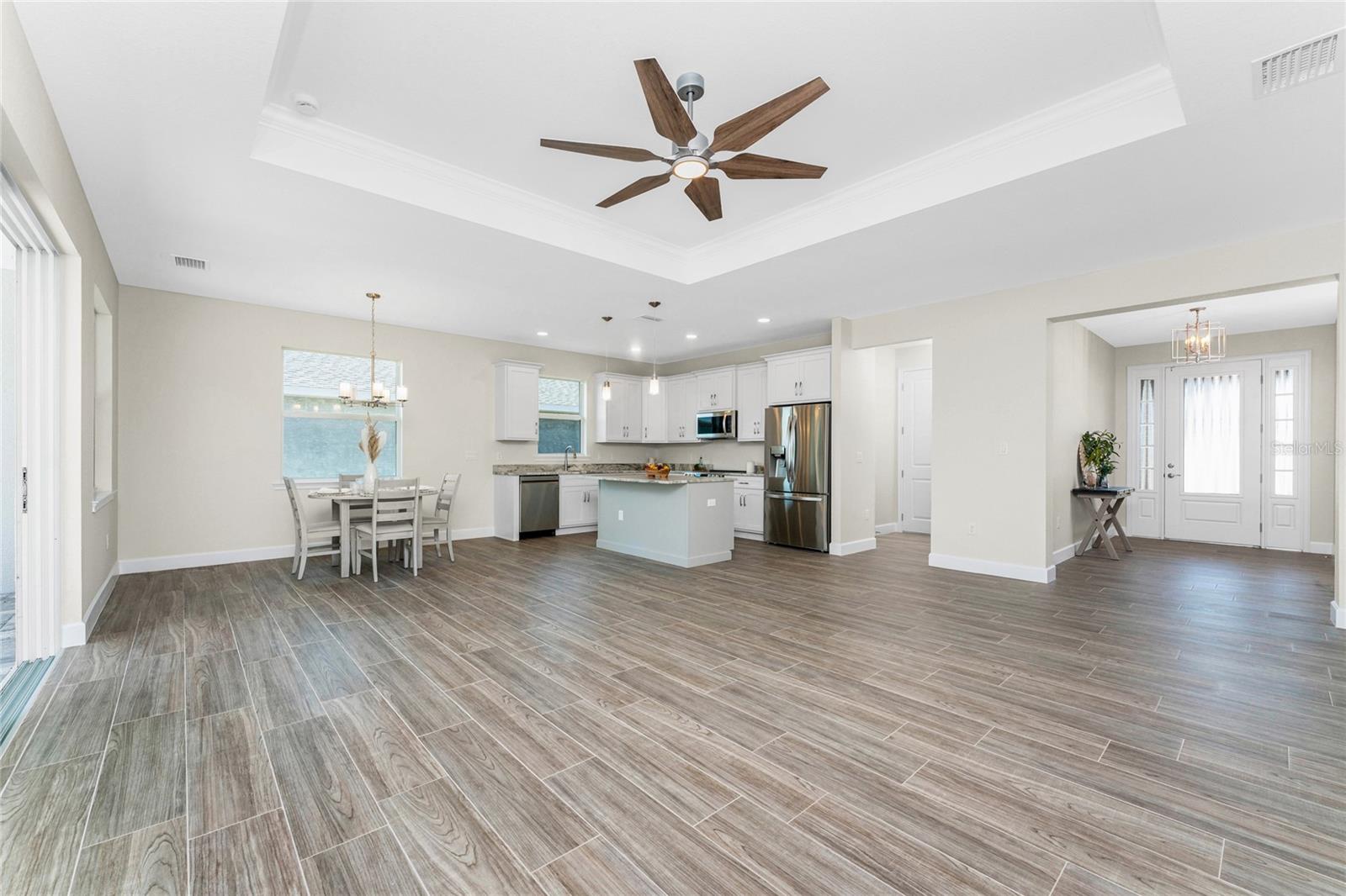 Image 12 of 57 For 399 Sunset Road N