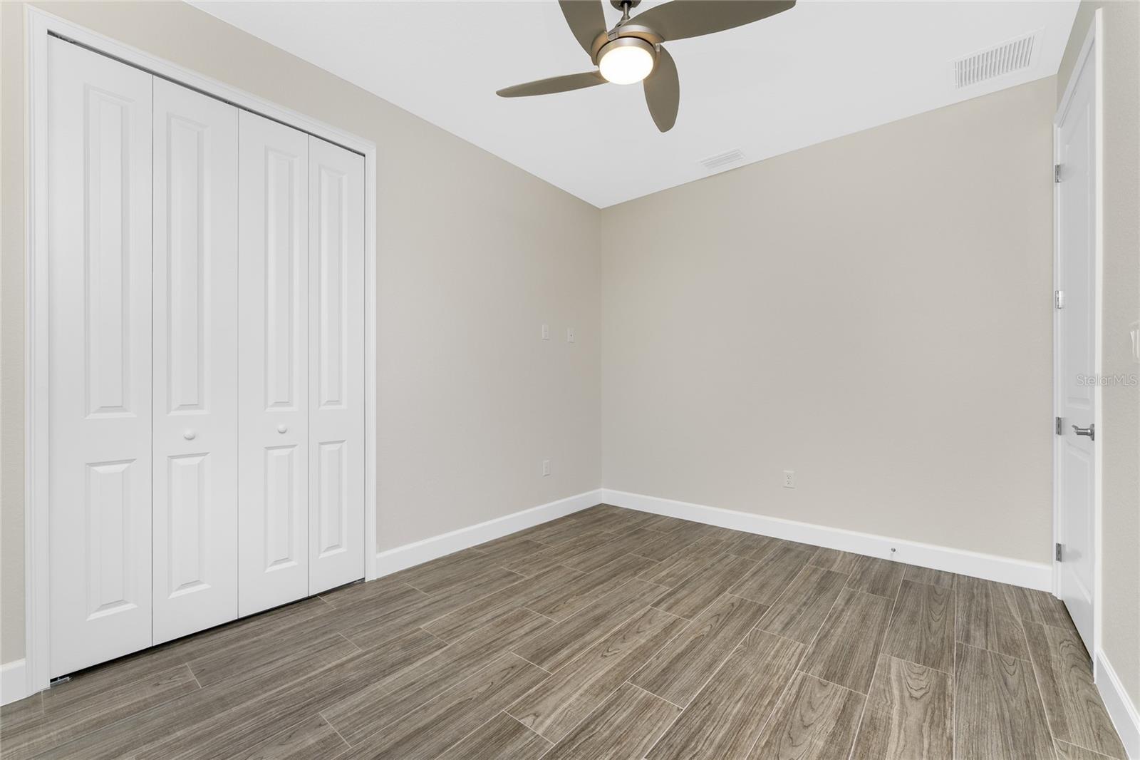 Image 35 of 57 For 399 Sunset Road N