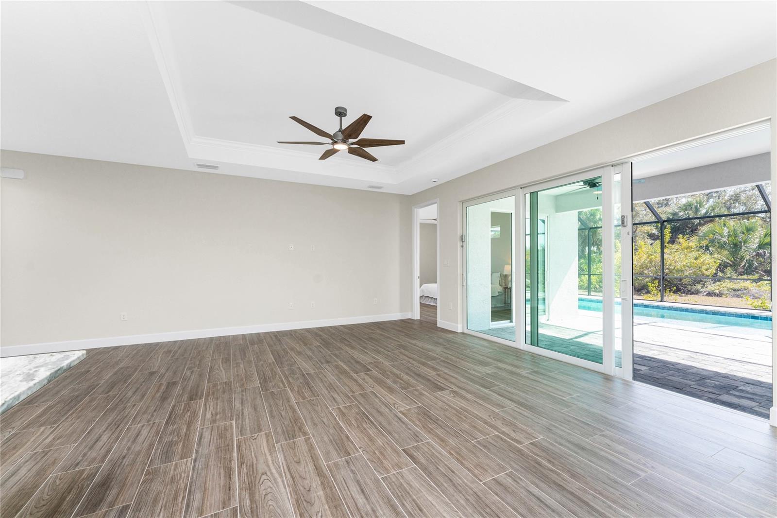 Image 4 of 57 For 399 Sunset Road N