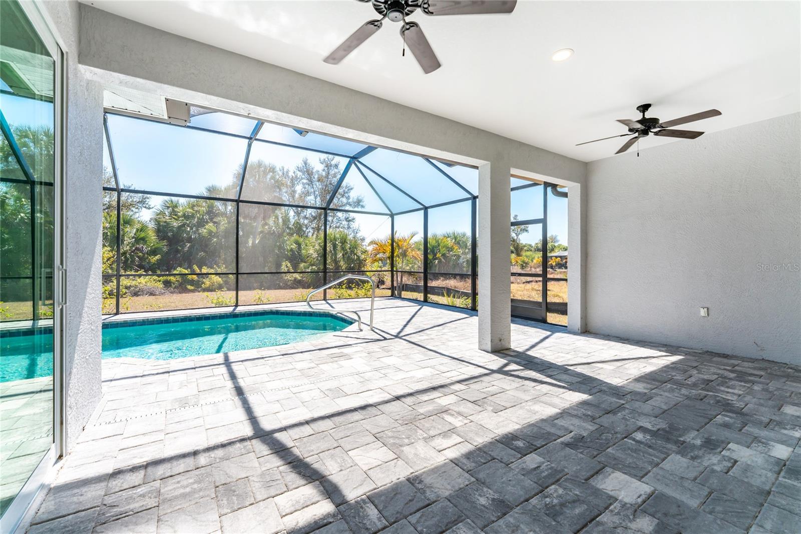 Image 40 of 57 For 399 Sunset Road N