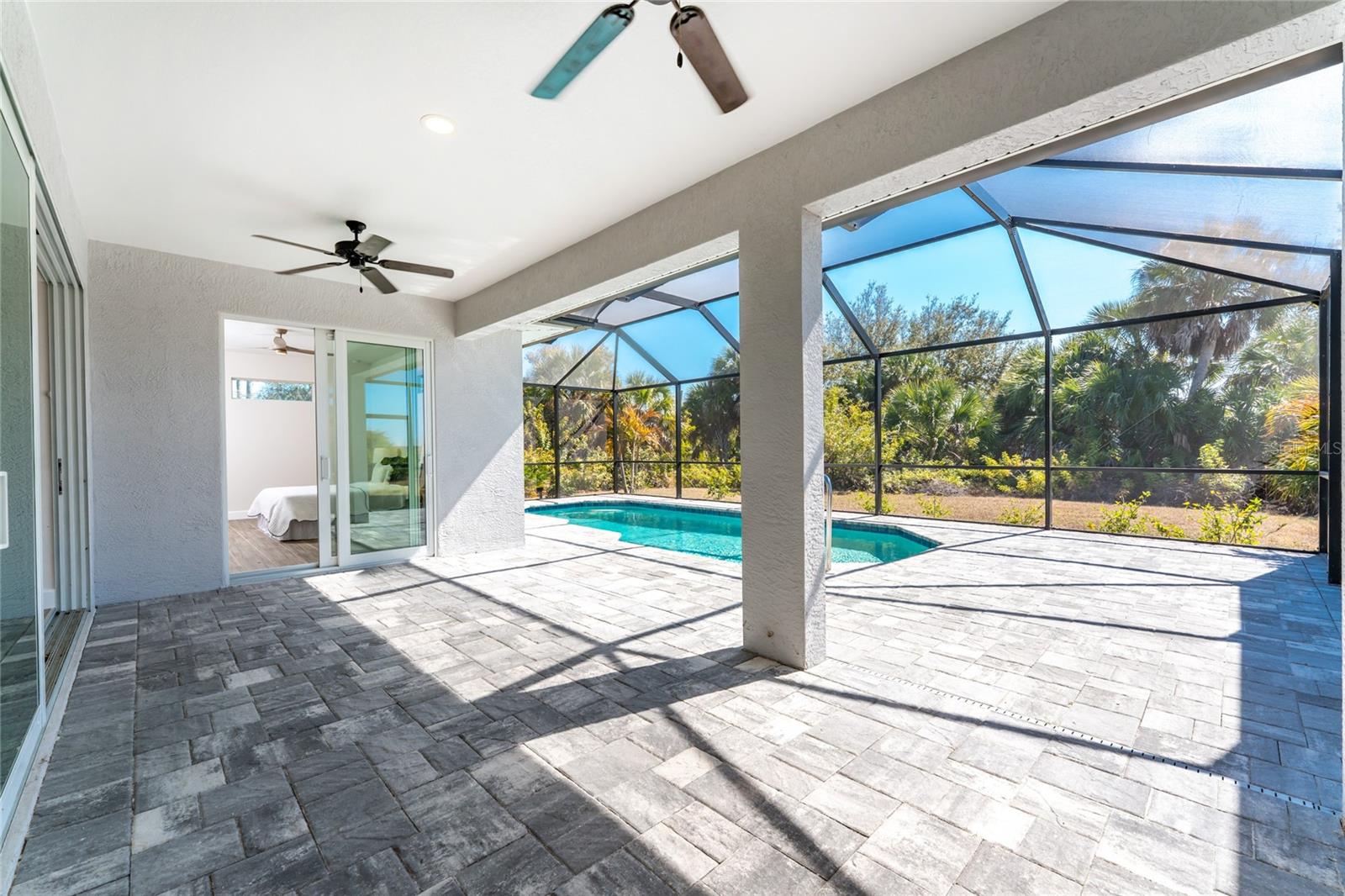 Image 41 of 57 For 399 Sunset Road N