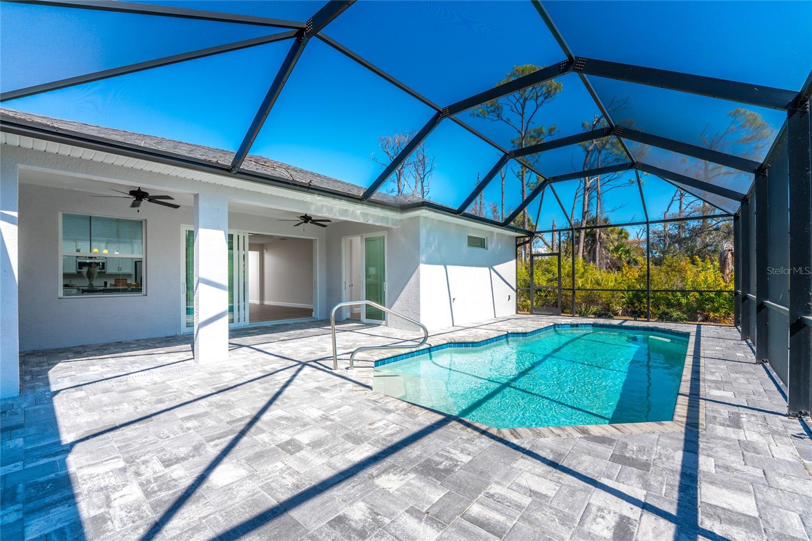 Image 44 of 57 For 399 Sunset Road N