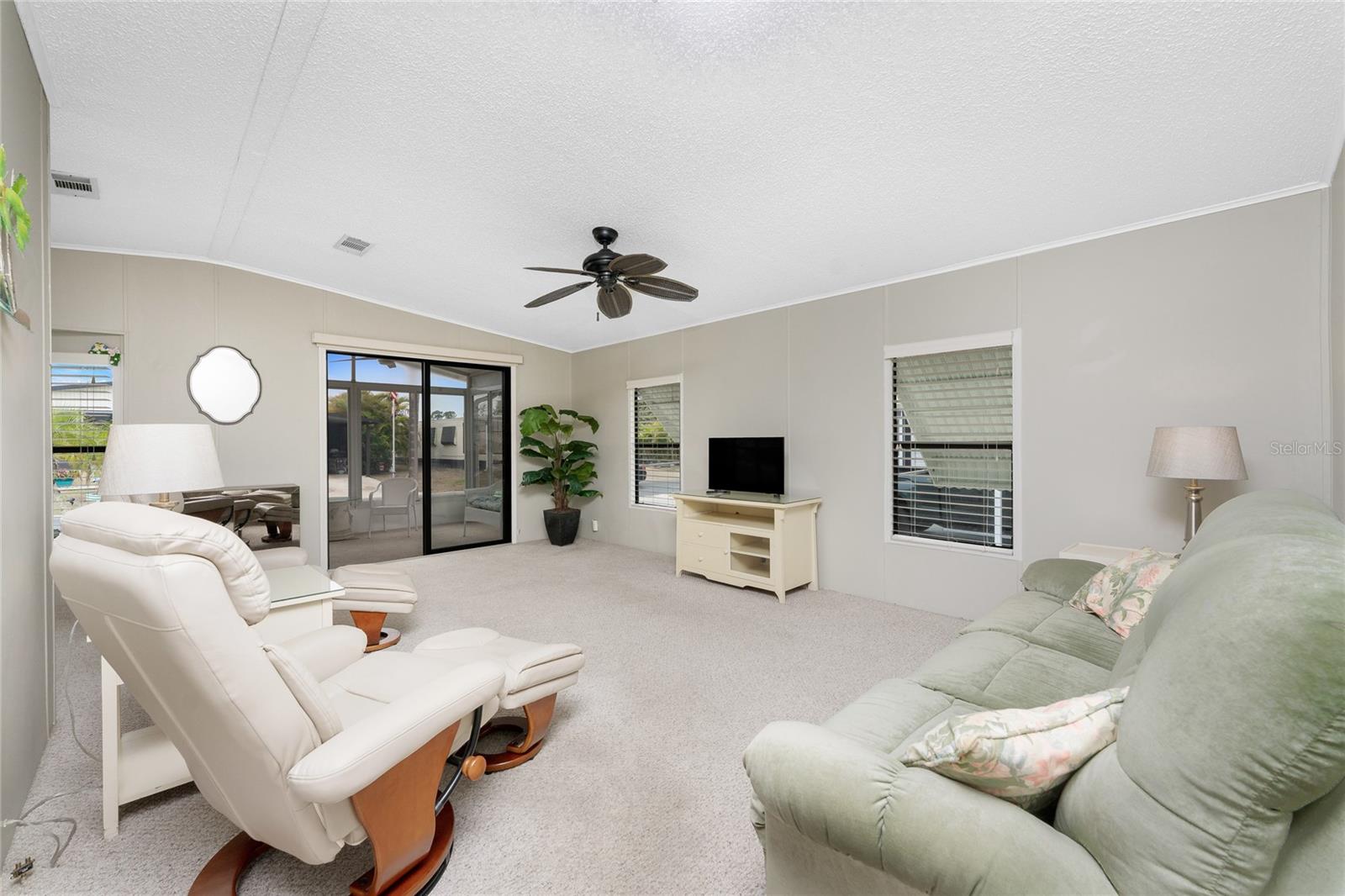 Image 15 of 57 For 45 Turtle Bay Circle