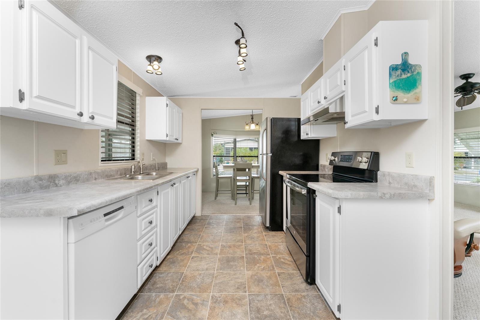 Image 16 of 57 For 45 Turtle Bay Circle