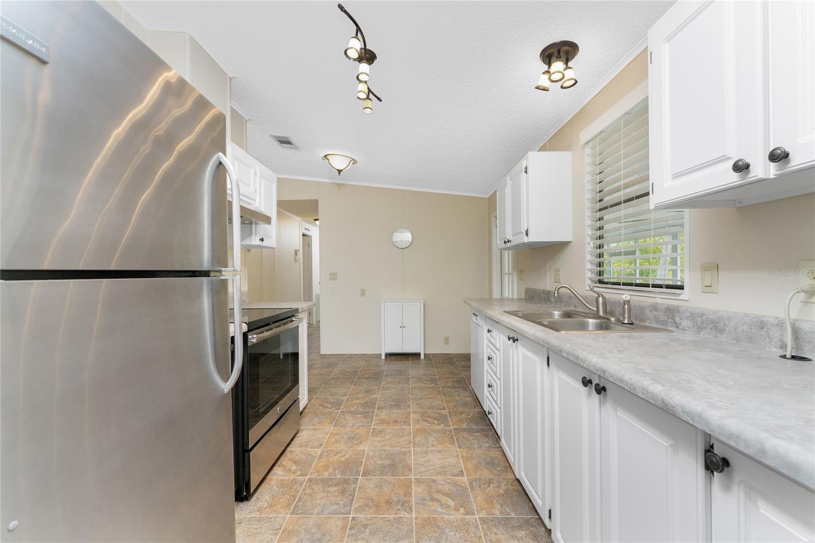 Image 20 of 57 For 45 Turtle Bay Circle