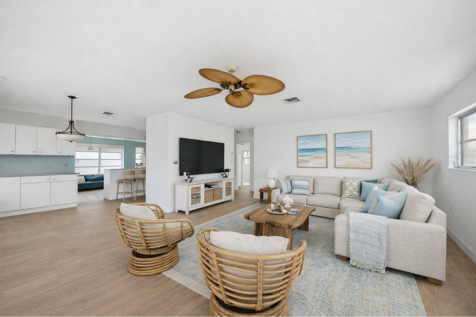 Listing photo id 0 for 40 Pearl Street 40