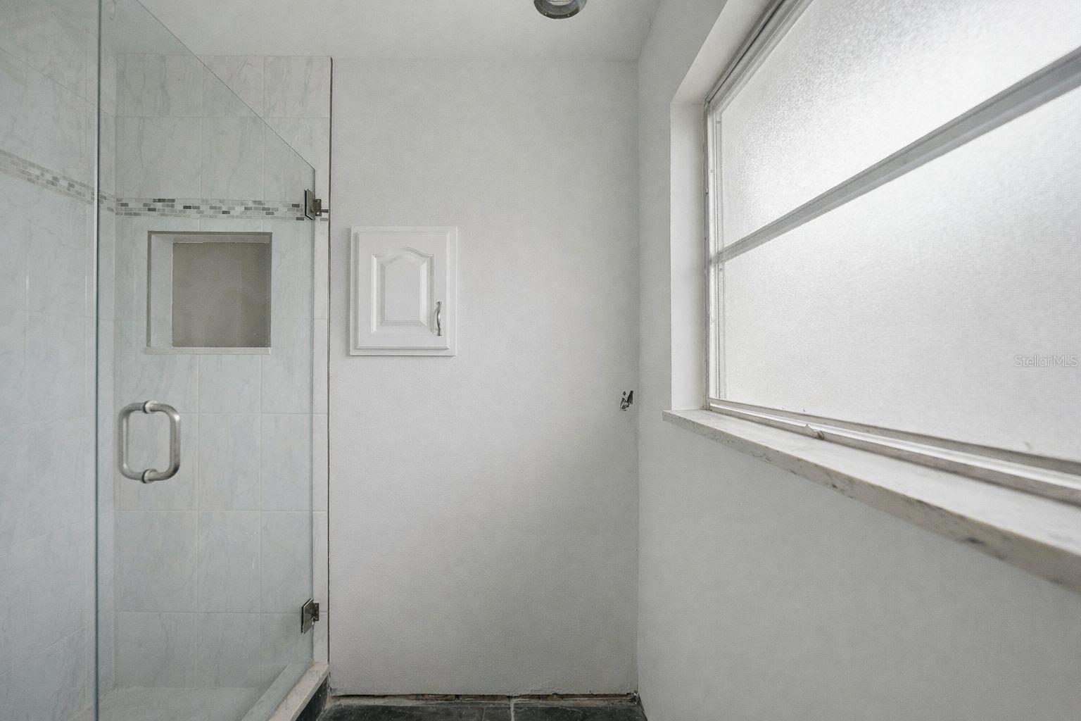 Listing photo id 18 for 40 Pearl Street 40