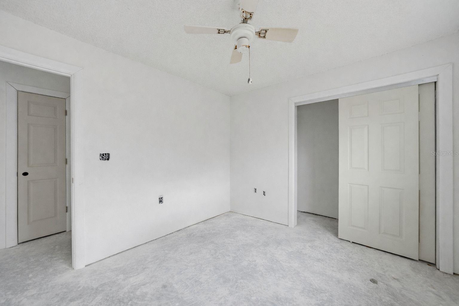 Listing photo id 20 for 40 Pearl Street 40