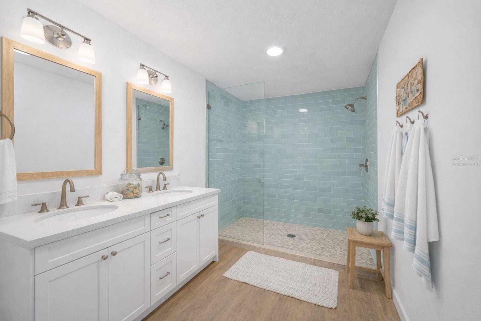 Listing photo id 22 for 40 Pearl Street 40