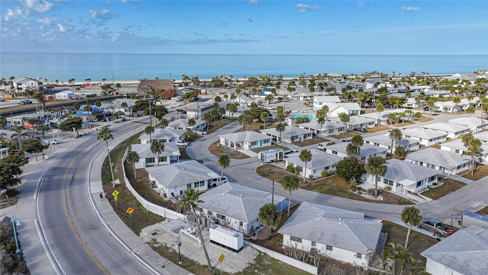 Listing photo id 43 for 40 Pearl Street 40