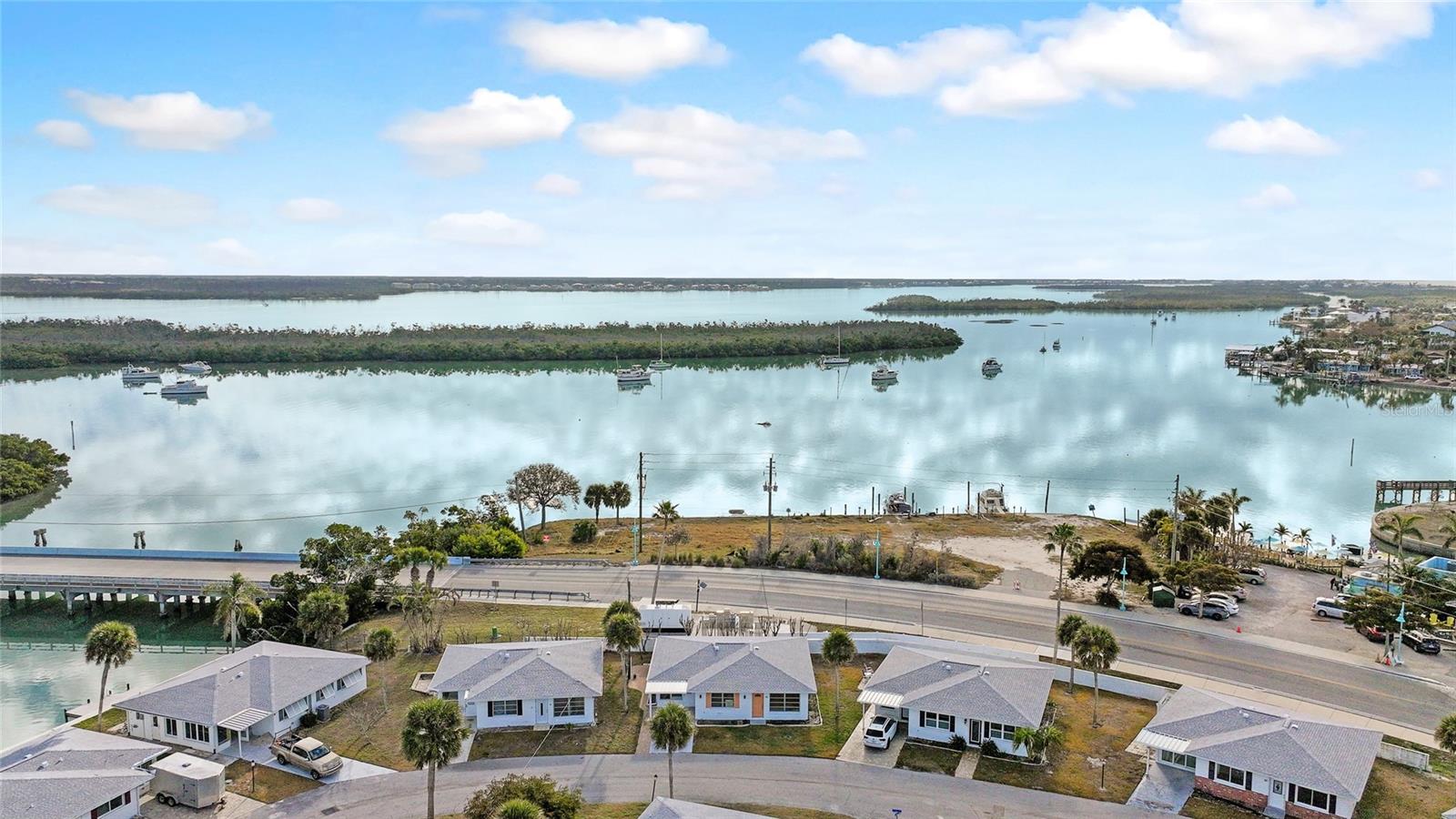 Listing photo id 54 for 40 Pearl Street 40