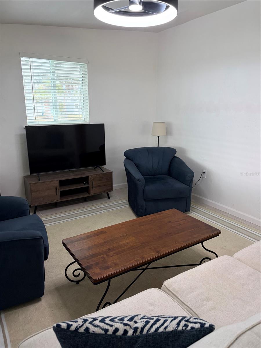 Image 10 of 27 For 1750 Winstan Avenue