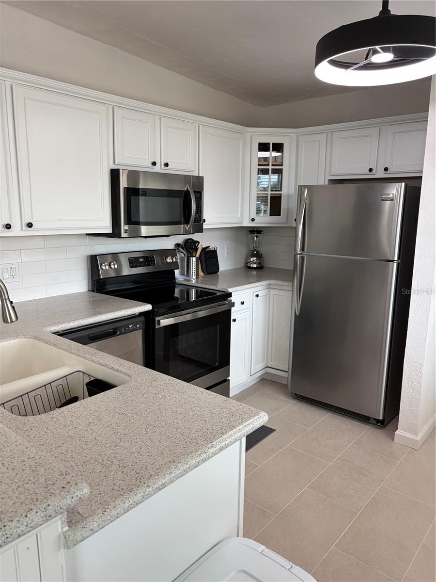 Image 15 of 27 For 1750 Winstan Avenue