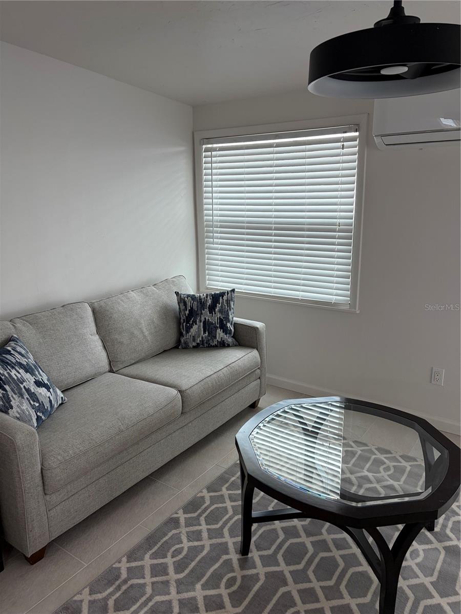 Image 22 of 27 For 1750 Winstan Avenue