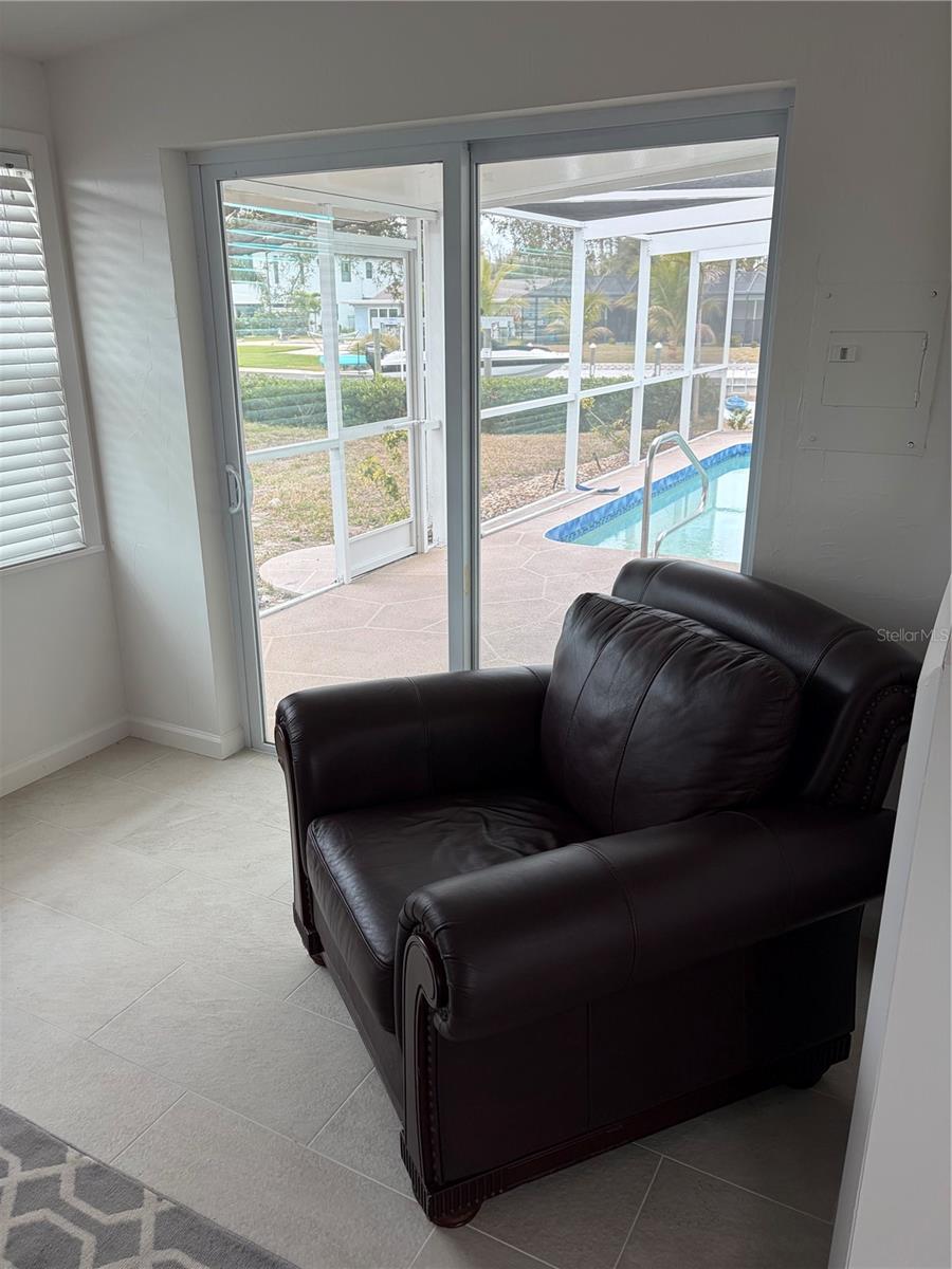 Image 23 of 27 For 1750 Winstan Avenue