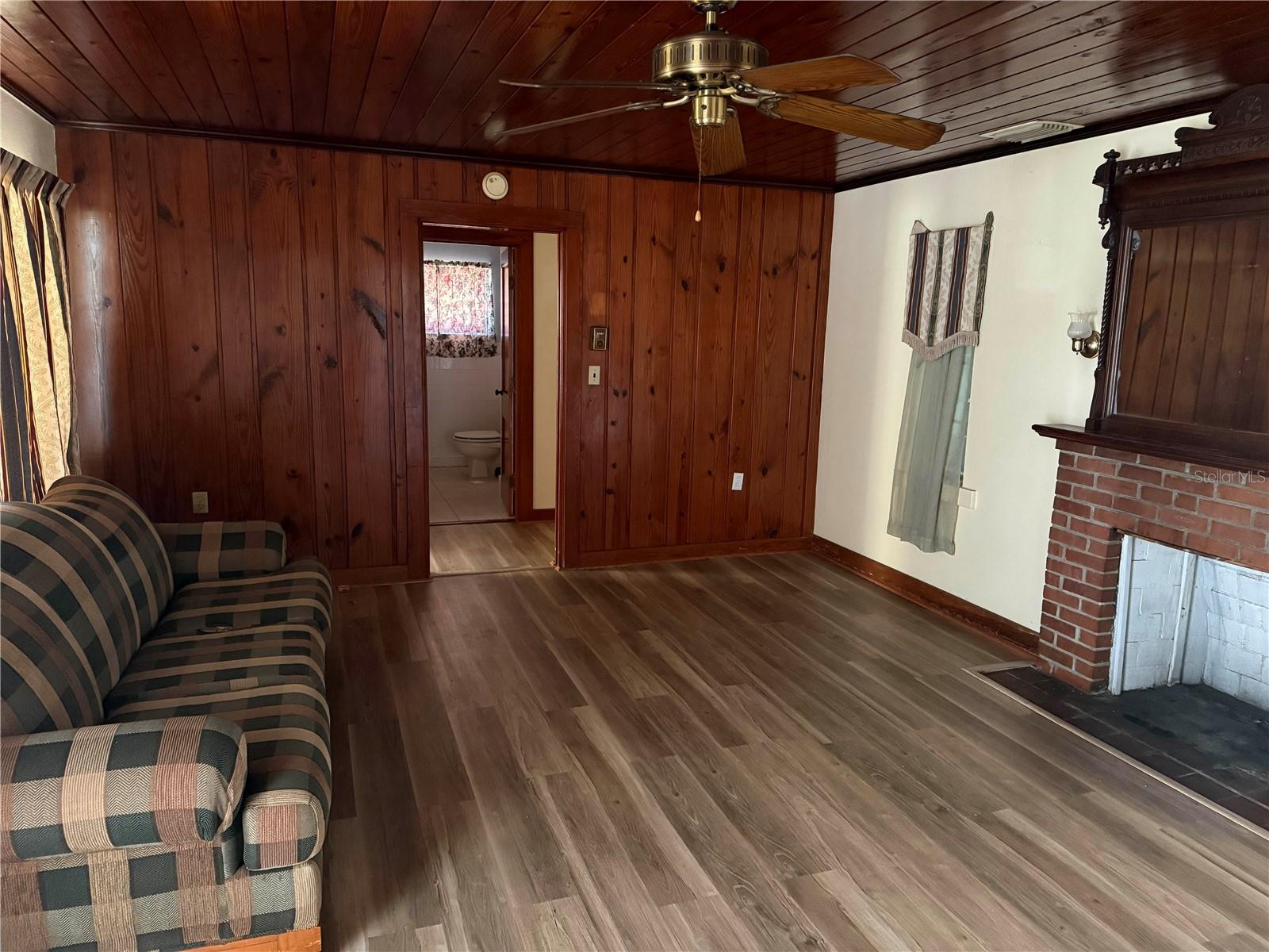 Image 24 of 40 For 6386 Scott Street