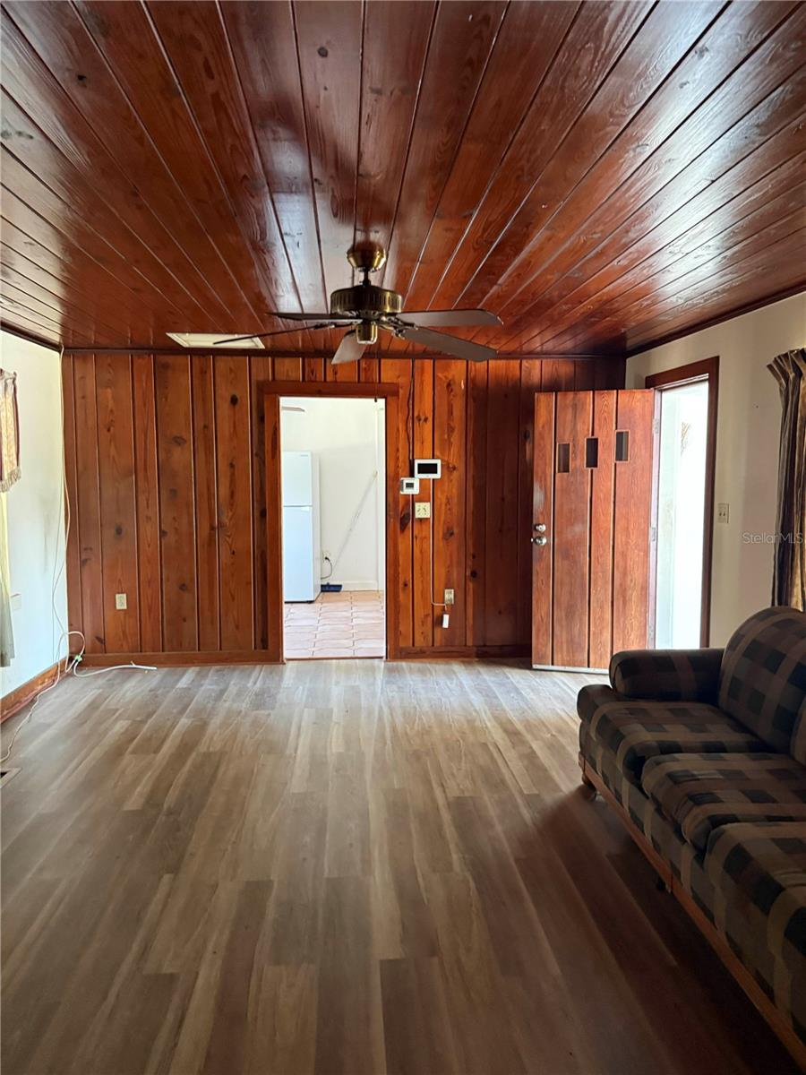 Image 33 of 40 For 6386 Scott Street