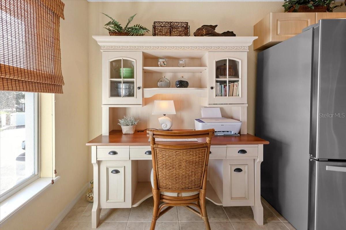 Image 10 of 47 For 9550 Fiddlers Green Circle 206