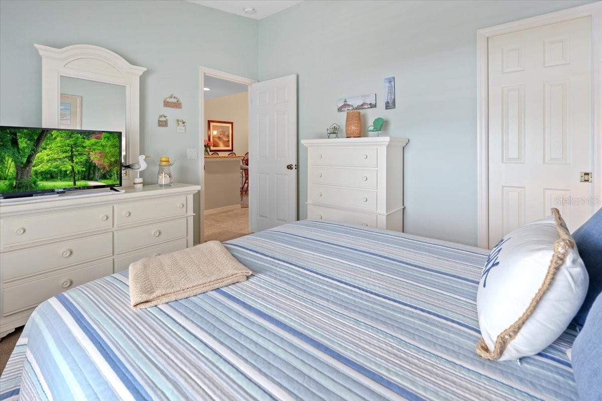 Image 26 of 47 For 9550 Fiddlers Green Circle 206