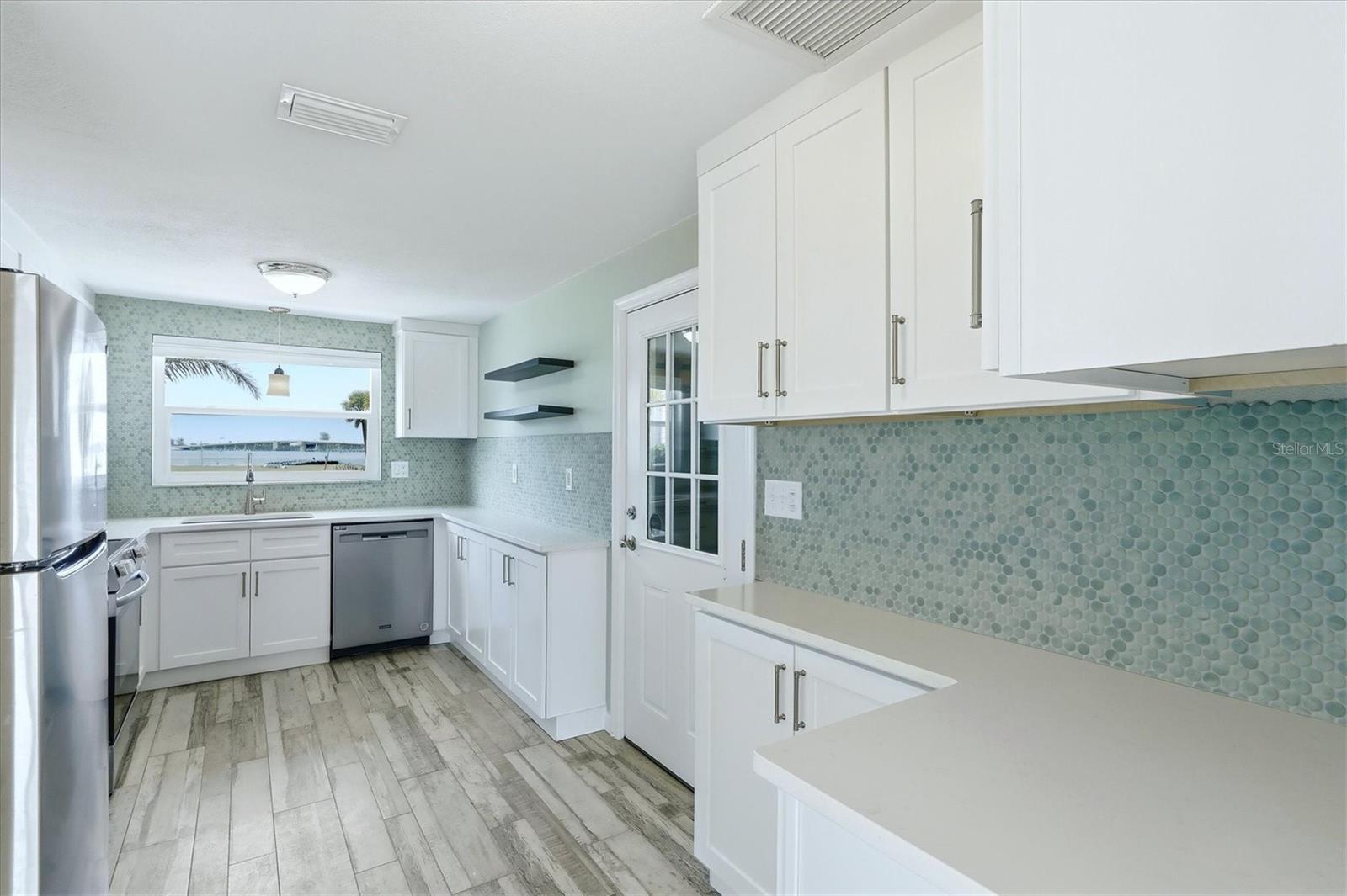 Image 17 of 61 For 1455 Lemon Bay Drive