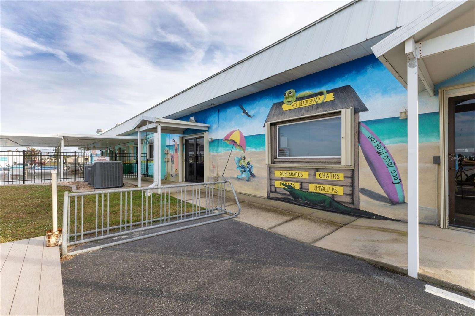 Image 36 of 52 For 6222 Falcon Drive