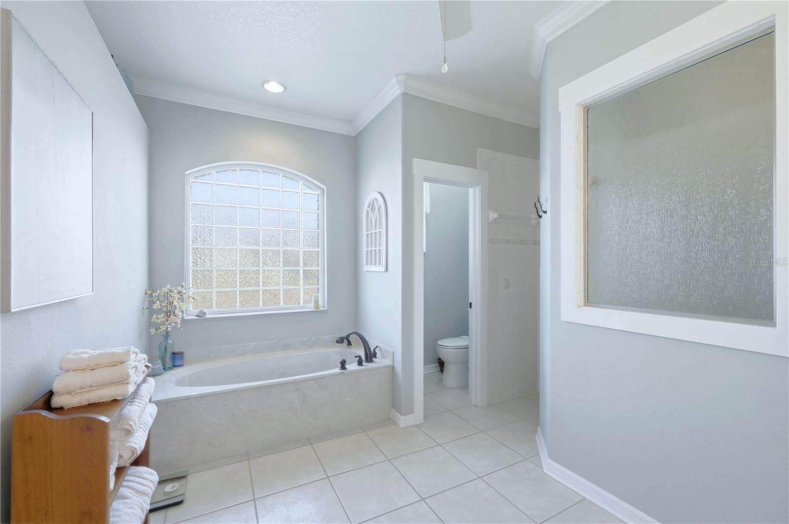 Image 17 of 40 For 978 Boundary Boulevard