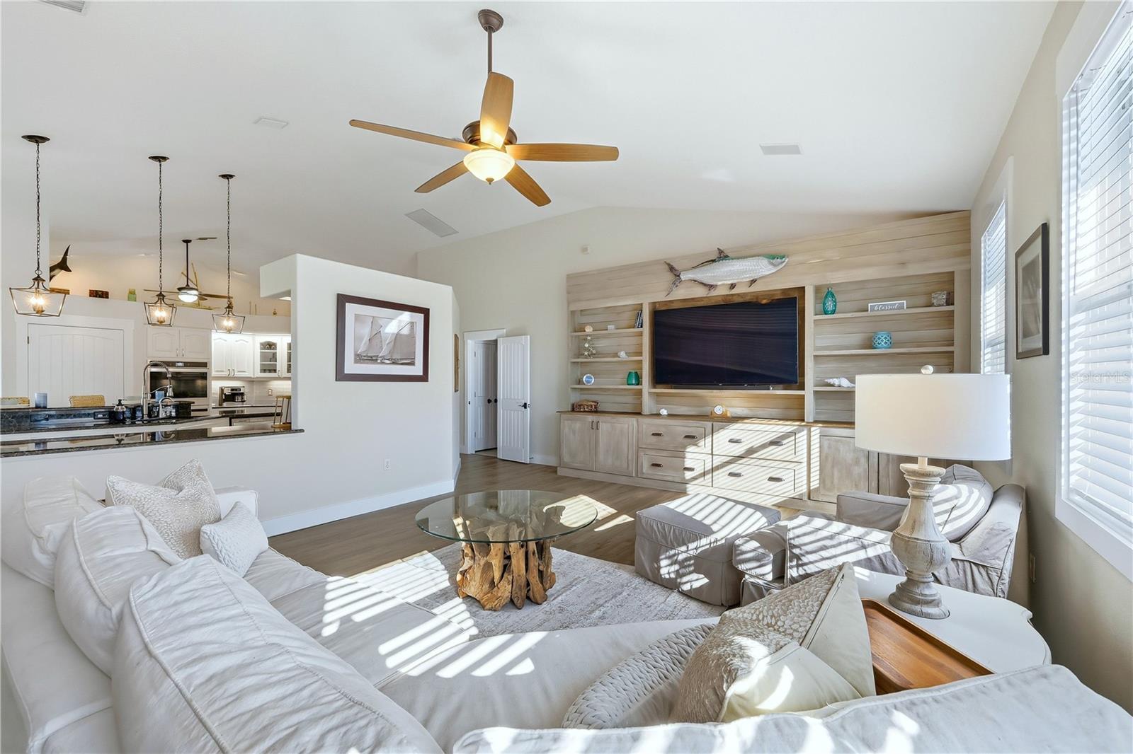 Image 25 of 40 For 978 Boundary Boulevard