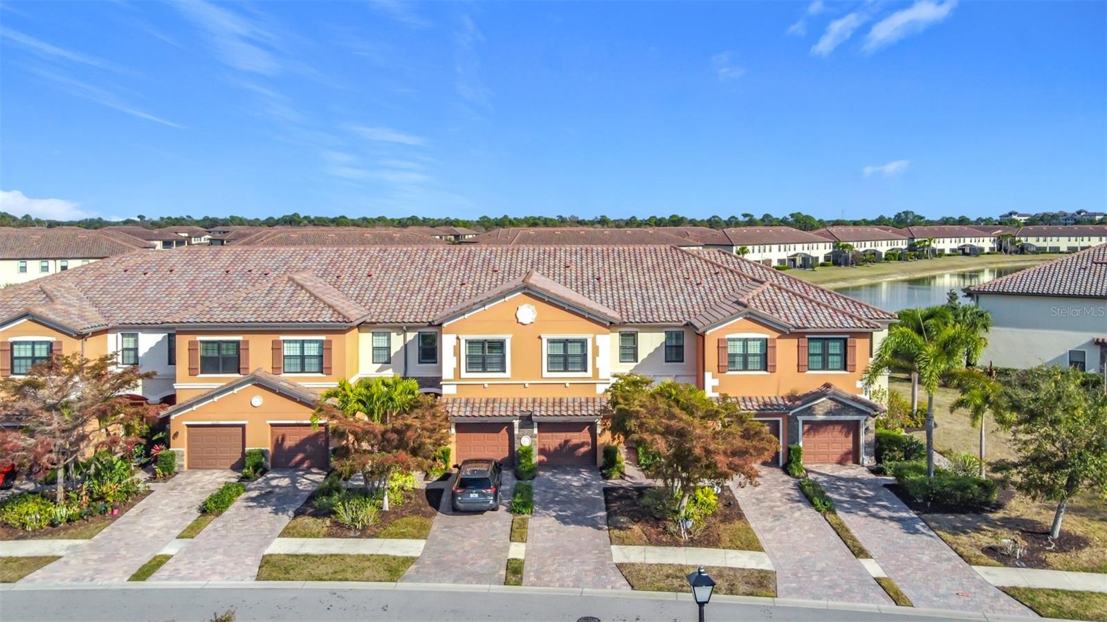 Image 4 of 51 For 20149 Lagente Circle