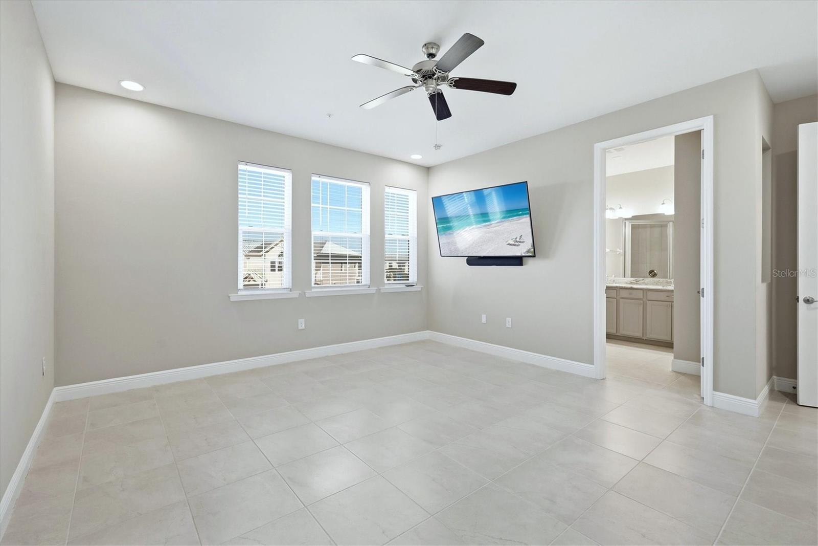 Image 23 of 64 For 10309 Coral Landings Court 100